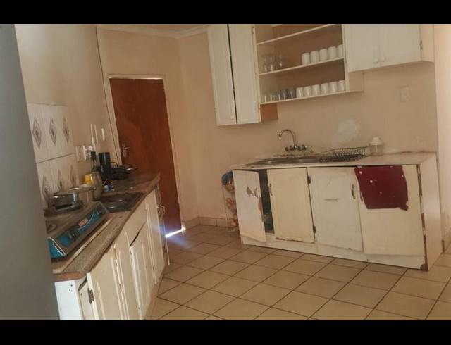 4 BEDROOM HOUSE FOR SALE IN LAUDIUM